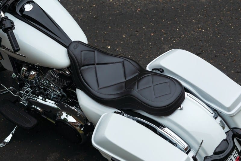 Mustang Motorcycle — Mustang 08-21 Harley Electra Glide,Rd Glide,Rd King,Str Glide Super Tripper 1PC Seat Carbon - Blac