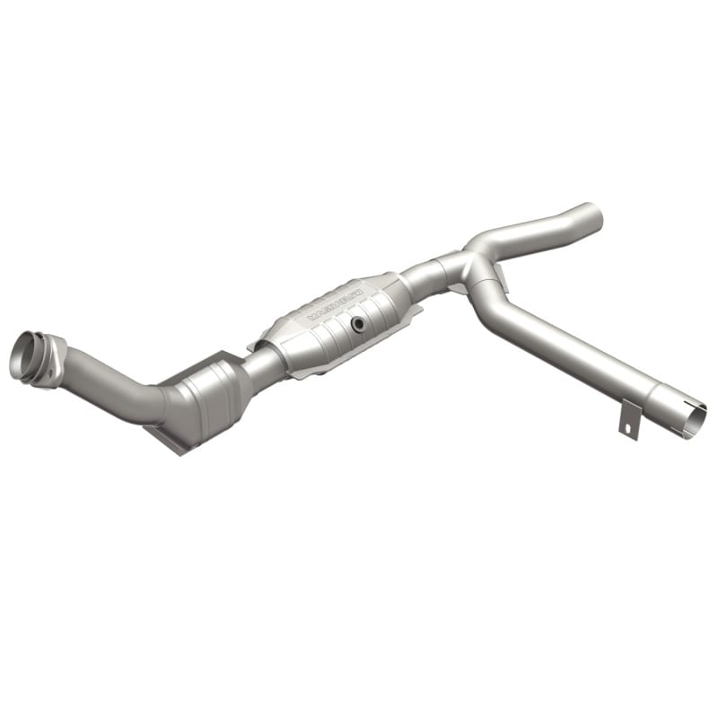 Magnaflow — OEM Grade Direct-Fit Catalytic Converter