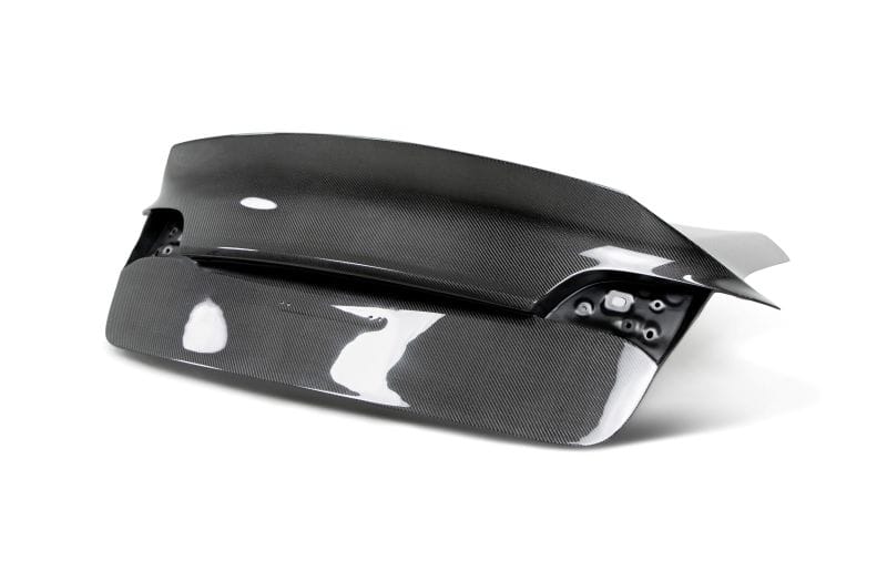 Seibon — Seibon 17-20 Tesla Model 3 Carbon Fiber Trunk Lid w/Integrated Spoiler (Models w/o Power Trunk ONLY)
