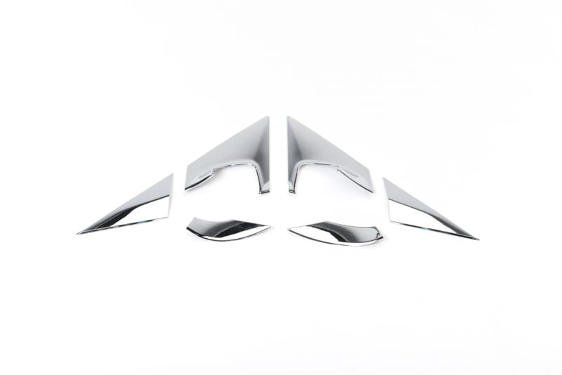 Putco — Door Mirror Bracket Molding Cover