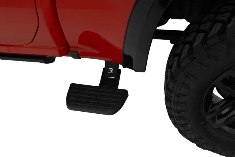 AMP Research — Bedstep®2 Flp Dwn Side Bumper Step 19-26 Slv/Sra 1500, 22 LTD/Lmtd, Mid/Long Bed
BEDSTEP®2