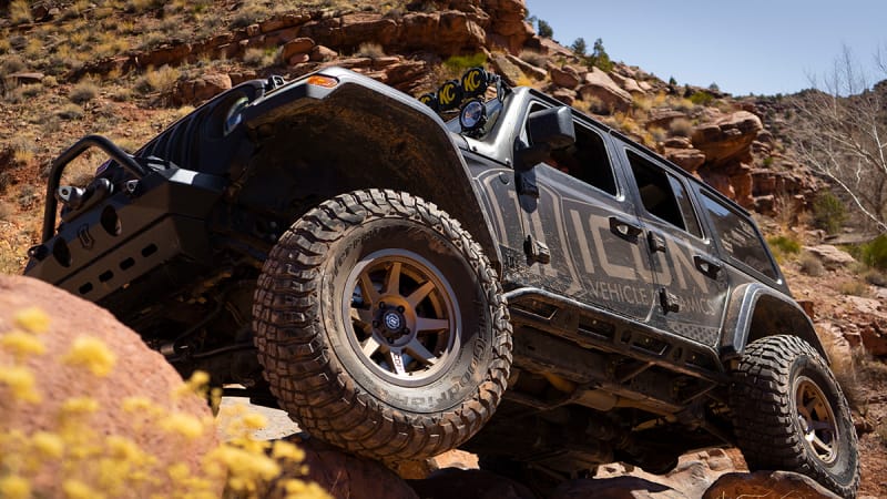 ICON — ICON ALLOYS REBOUND PRO BRONZE - 17 X 8.5 / 5X5 / -6MM / 4.5" BS