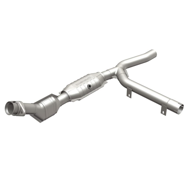 Magnaflow — OEM Grade Direct-Fit Catalytic Converter