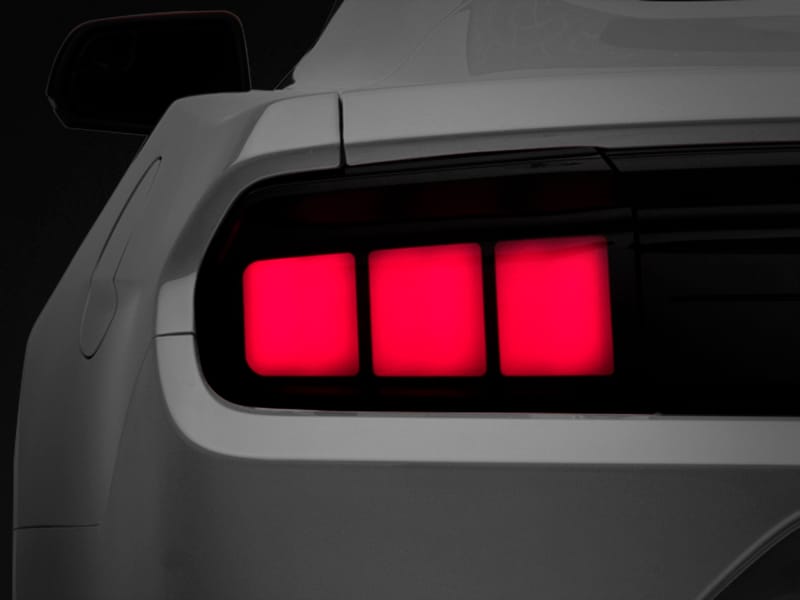 Raxiom — Gloss Black Housing
Smoked Lens
