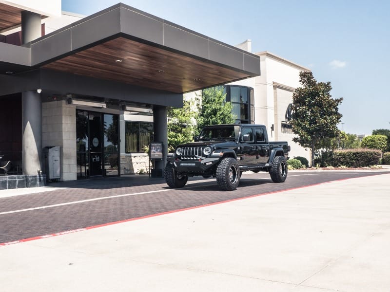 Road Armor — Road Armor 18-20 Jeep Wrangler JL Spartan Front Bumper Bolt-on w/Pre-Runner Guard - Tex Blk