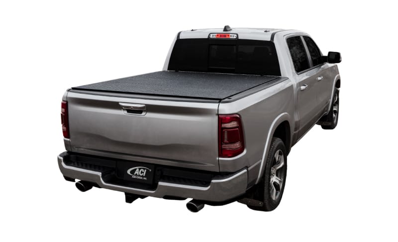 Access — LOMAX™ Stance™ Hard Tri-Fold Cover
LOMAX STANCE HARD COVER Tonneau Cover