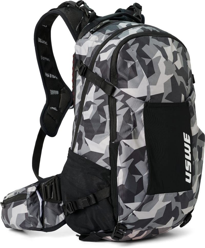 USWE — USWE Shred MTB Daypack 25L - Camo/Black