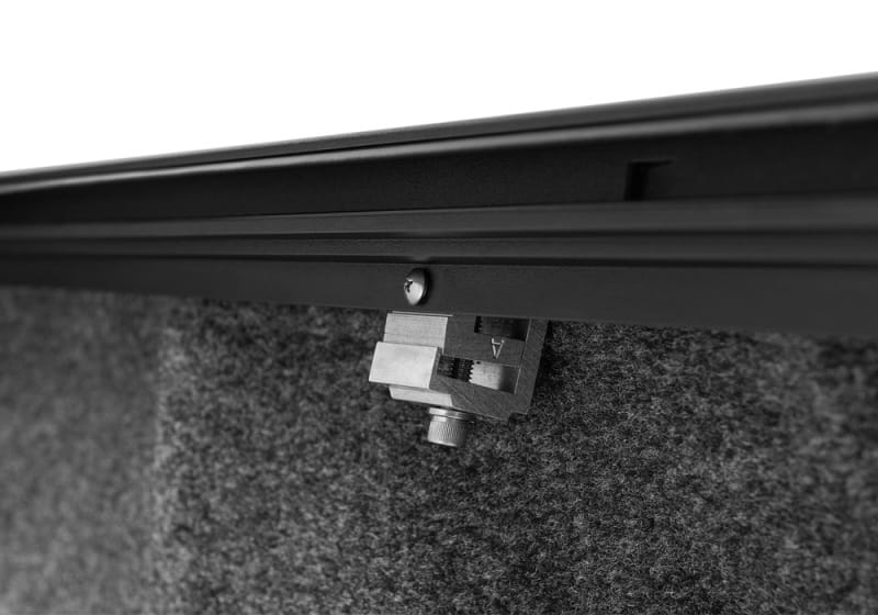 Roll-N-Lock — M-Series-21-26 F-150 5ft.7in. (Includes Lightning)
M-Series - 21-26 F-150 5'7" (Includes Lightning)