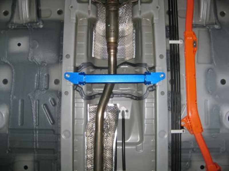 Cusco — Cusco Power Brace Floor Center Toyota Prius C Aqua