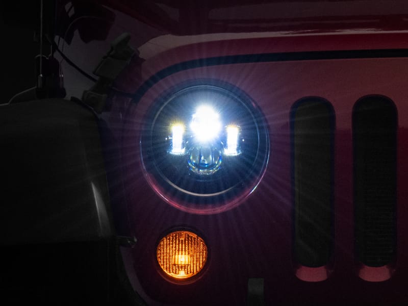 Raxiom — Axial Series LED Daymaker Headlights
Black Housing
Clear Lens