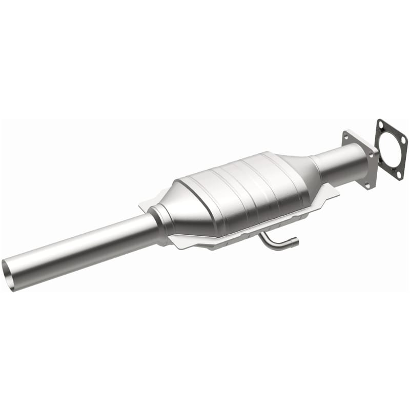 Magnaflow — Standard Grade Direct-Fit Catalytic Converter