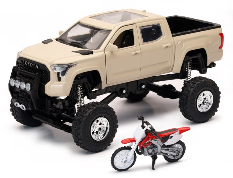 New Ray Toys — New Ray Toys Toyota Tundra Pro Lifted Truck Mud Bath with Honda Dirt Bike 1:32 Scale