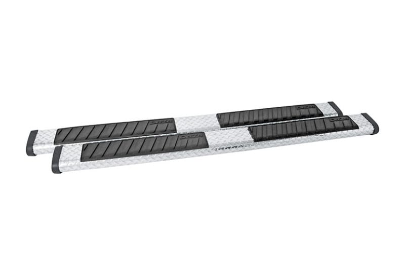 Dee Zee — Black-Tread Aluminum Side Step 6 in. Oval Cab Length