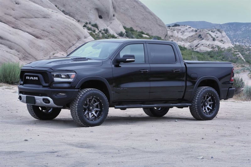 Fabtech — Ball Joint Control Arm Lift System
