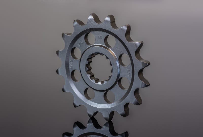 Renthal — Renthal 06-23 Yamaha YZF-R6 Front Sprocket - 525-15 Teeth