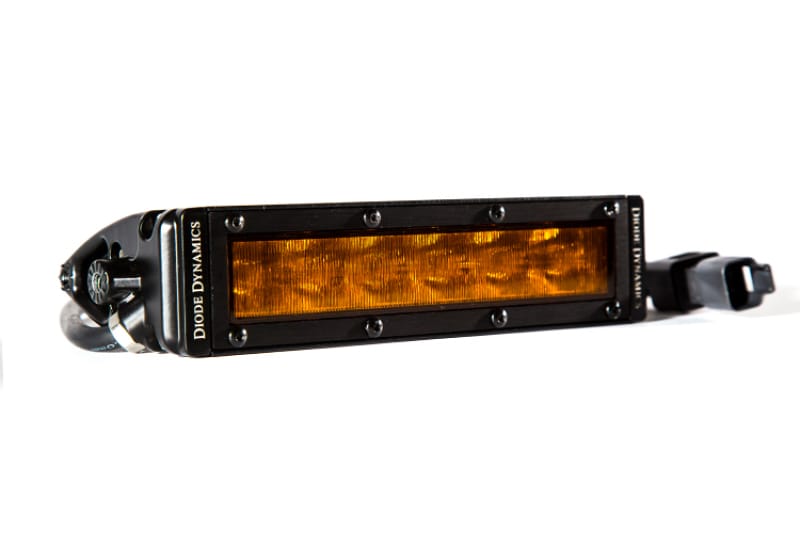 Diode Dynamics — Light bar featuring advanced TIR optics for high efficiency and focus.