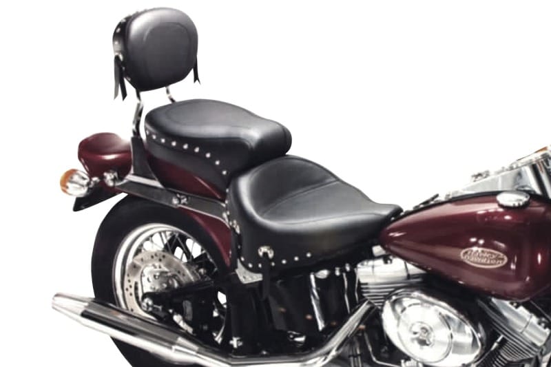Mustang Motorcycle — Mustang 84-06 Harley Standard Rear Tire Wide Touring 1PC Seat w/Studs- Black