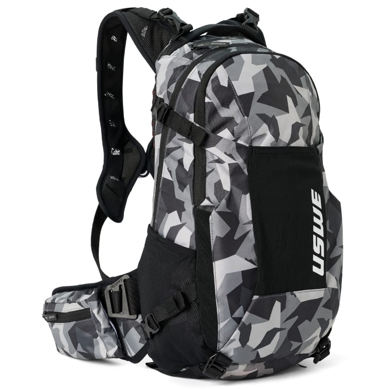 USWE — USWE Shred MTB Daypack 16L - Camo/Black