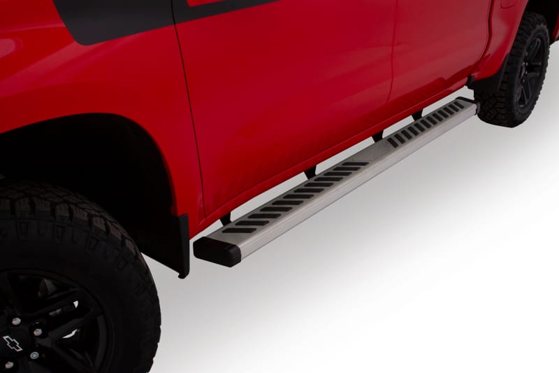 LUND — Summit Ridge 2.0 Running Board Kit
Summit Ridge 2.0 Stainless