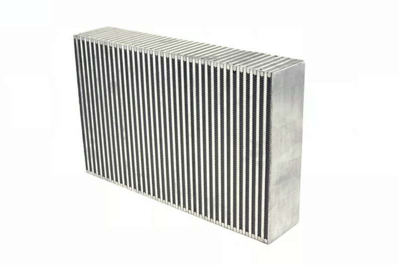 CSF — HP Bar & Plate Intercooler Core 22Lx14Hx4.5W - Vertical Flow / R35 GT-R Fitment