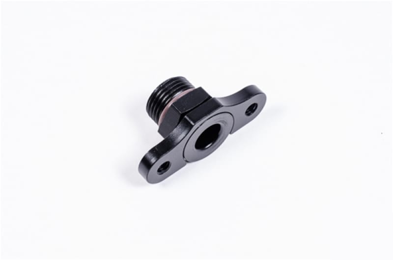 Radium Engineering — FPR ADAPTER, 8AN ORB, 11MM BORE, 39MM SPACING, M6