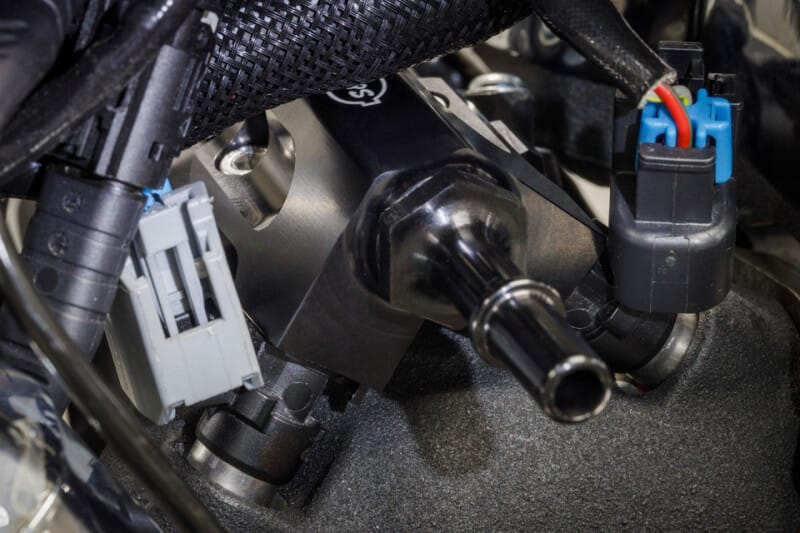 S&S Cycle — S&S Cycle 17-24 M8 Touring Models Billet Fuel Rail Kit