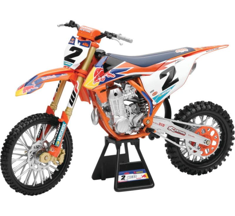 New Ray Toys — New Ray Toys Red Bull KTM 450SX-F (Cooper Webb #2)/ Scale - 1:6