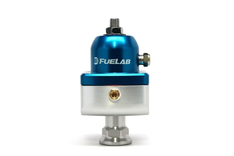 Fuelab — Fuelab 555 Carb Adjustable FPR Blocking 10-25 PSI (1) -8AN In (2) -8AN Out - Blue
Fuel Pressure Reg