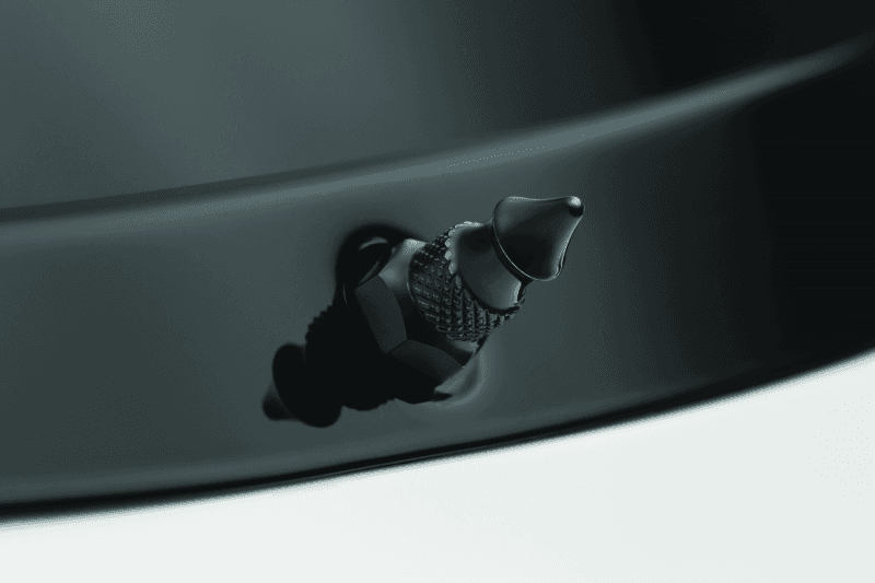 Kuryakyn — Windshield Mounting Spikes Black