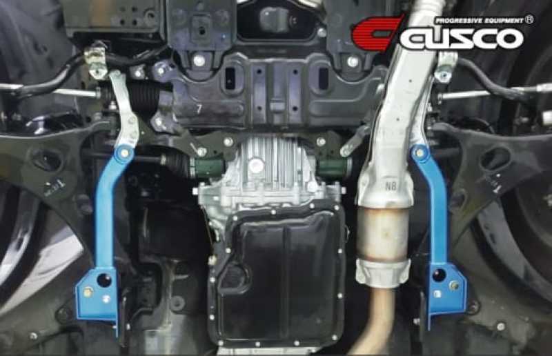 Cusco — Cusco Power Brace Front Side SJG Forester