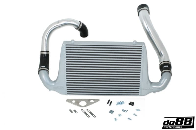 do88 — do88 81-86 SAAB 900 Turbo BigPack Front Mount Intercooler Kit w/Black Hoses