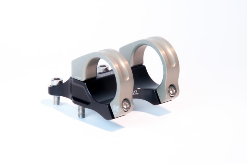Renthal — Renthal Integra 35 Handlebar Clamp 50 mm./ +10 Rise