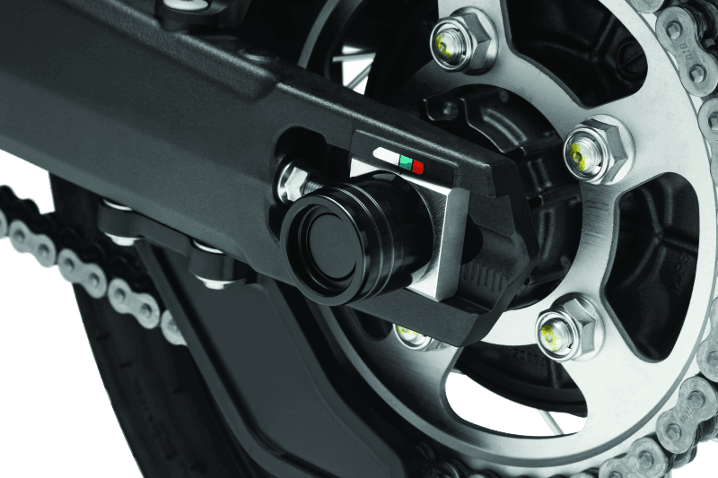 Kuryakyn — Rear Axle Slide Black