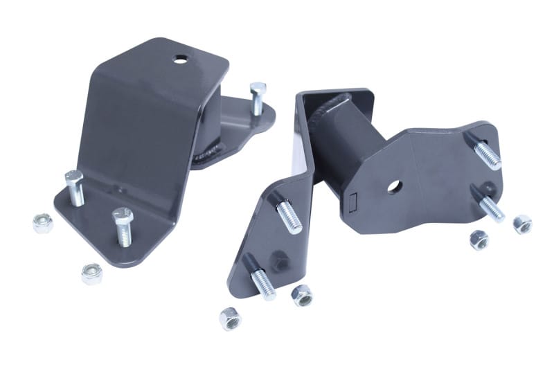 Maxtrac — MaxTrac 88-98 GM C1500/2500 2WD 5/6 Lug 2in Rear Lowering Hangers
Leaf Spring Low Kit
Leaf Spring Hanger