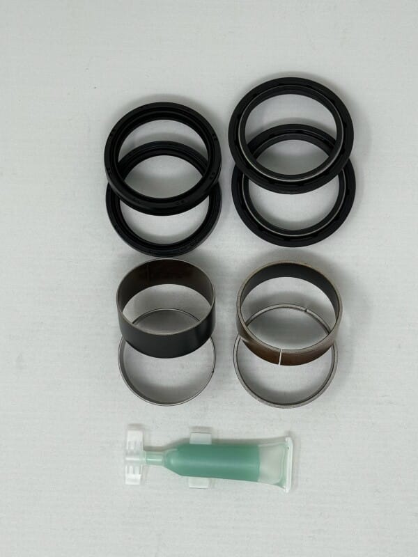 KYB Powersports — KYB Showa Service Kit Fork 47 mm.