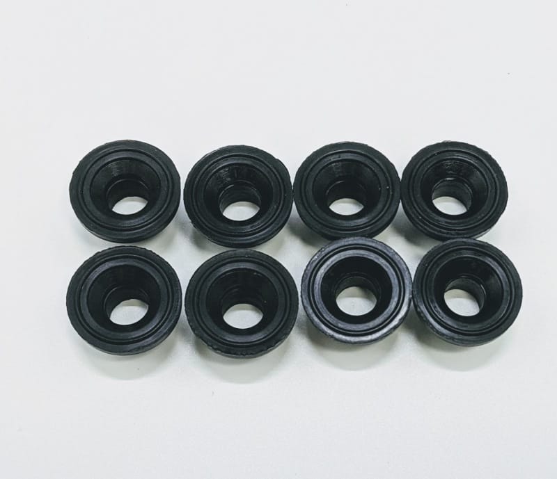 Granatelli Motor Sports — Granatelli GM LS Valve Cover Grommet Set - Set of 8
Engine Valve Cover