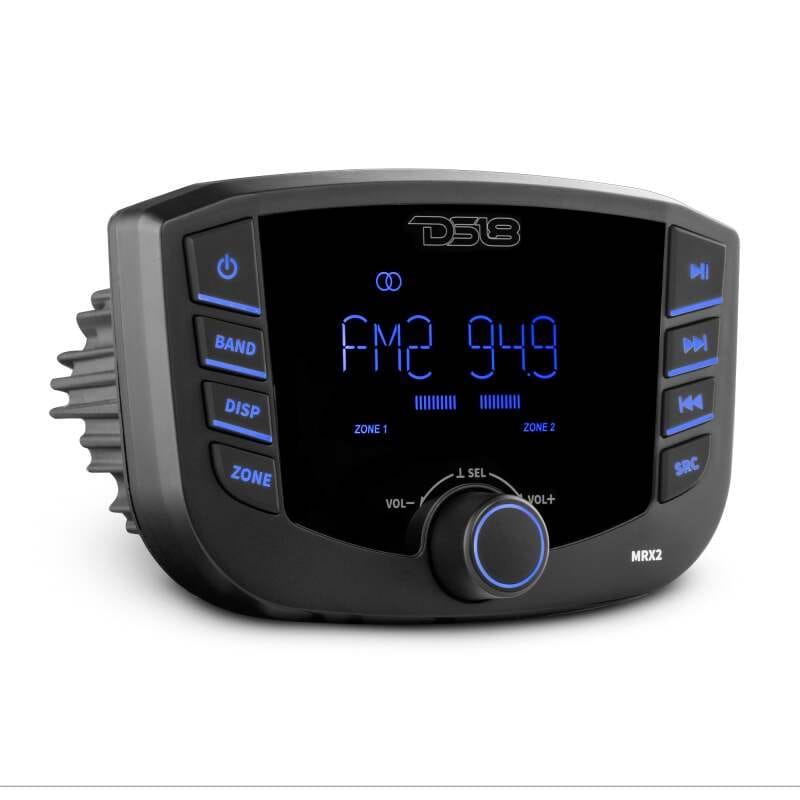 DS18 — DS18 3in LCD screen 2 Zones 4 volts Output BT RDS 4 x 40 Watts Headunit