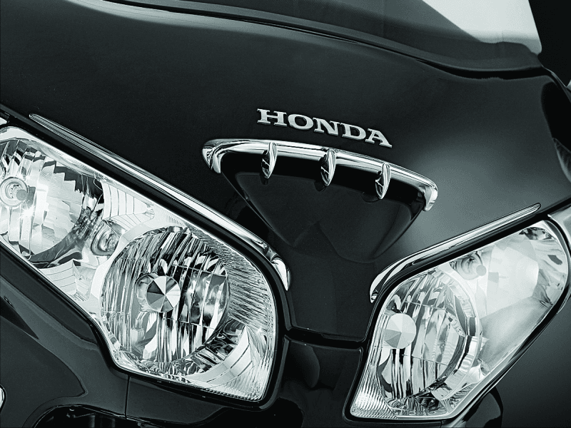 Kuryakyn — Kuryakyn Fairing Scoop Trim 01-10 Honda GL1800 Chrome