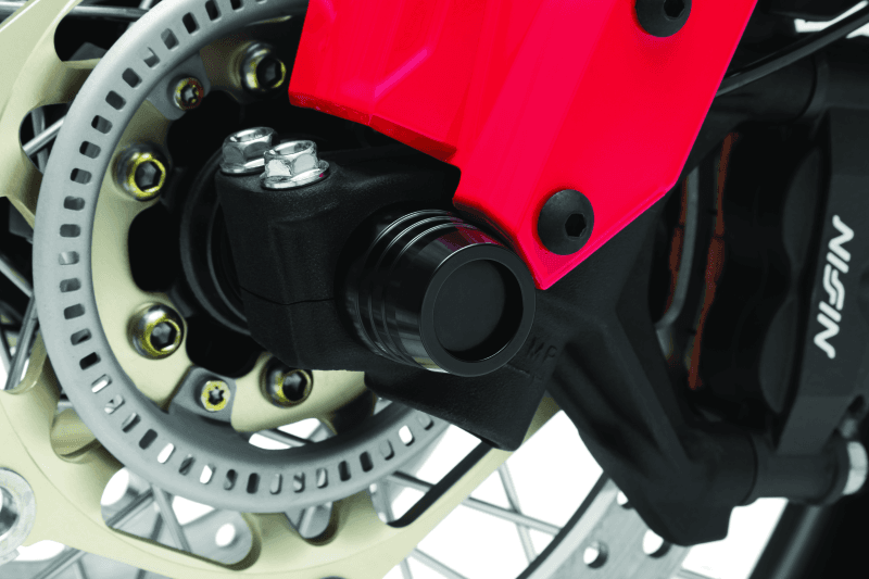 Kuryakyn — Front Axle Slide Black