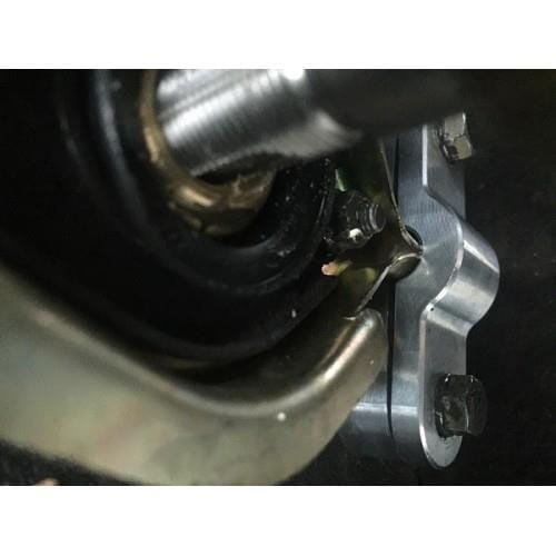 BLOX Racing — BLOX 2-Piece Billet Aluminum Solid Shifter Bushing 88-00 Civic/CRX 90-01 Integra