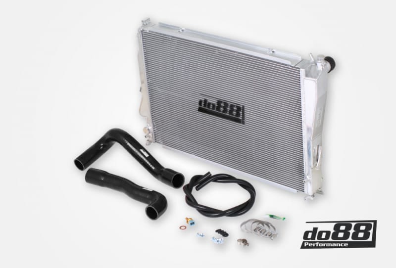 do88 — do88 00-06 BMW M3 (E46) Aluminum Radiator w/Black Hoses