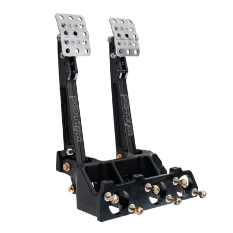 Wilwood — Wilwood Reverse Swing Triple Master Cylinder Pedal w/Balance Bar