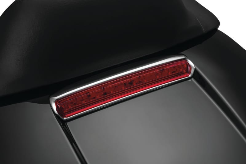Kuryakyn — Tour-Pak Lid Light Chrome