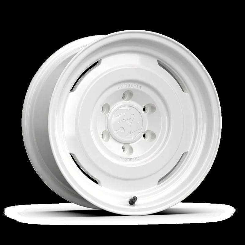 fifteen52 — fifteen52 Analog HD 16x7.5 6x139.7 0mm ET 106.2 Center Bore Classic White Wheel