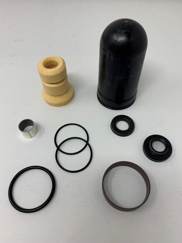 KYB Powersports — KYB 01-07 Yamaha YZ125- YZ 450 F/Kaw KX125/Honda CR125 R Service Kit Rear Shock 46 mm. /16 mm. 5