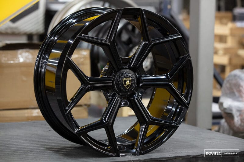 Vossen — Vossen x Novitec NL4-Cl 21x13in - Centerlock - ET57 - Gloss Black Lamborghini Aventador Rear Wheel
