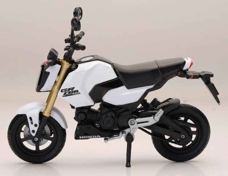 New Ray Toys — New Ray Toys Honda Grom Street Bike/ Scale - 1:12