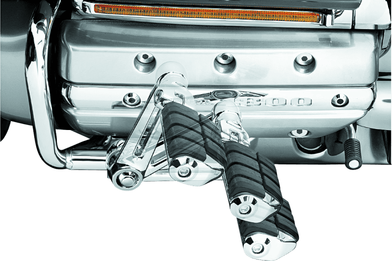 Kuryakyn — Ergo II Dually ISO Pegs With Long Arms Chrome