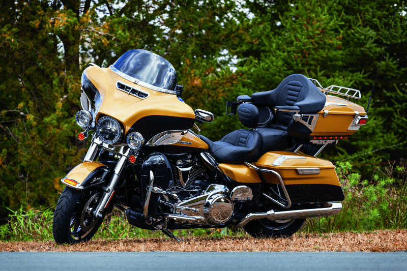 Kuryakyn — Tri-Line Windshield Trim Chrome