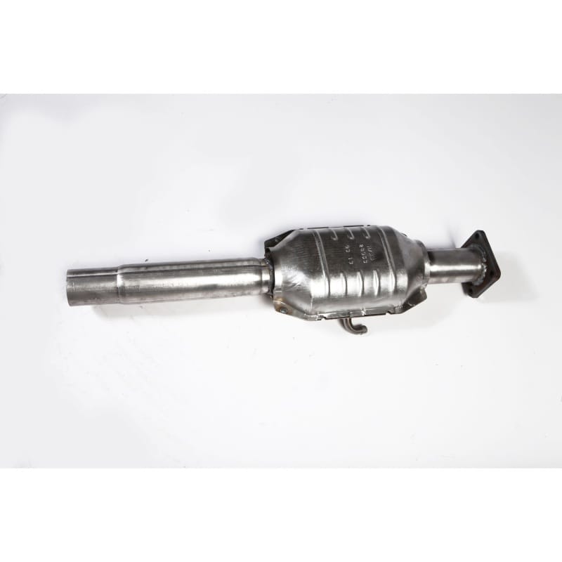 OMIX — Omix Catalytic Converter 84-90 Cherokee and Wrangler